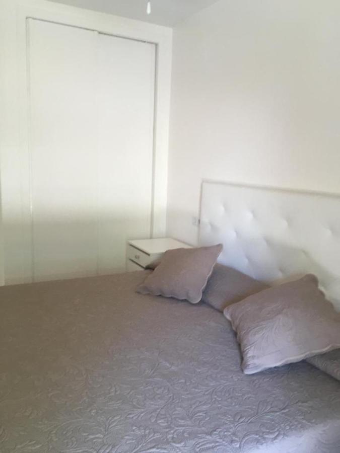2-Bedroom And Living Room Apartment Near Campoamor Beach Exteriör bild